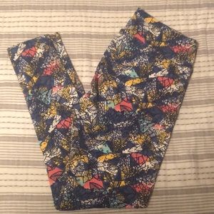 LulaRoe Tall and Curvy Leggings